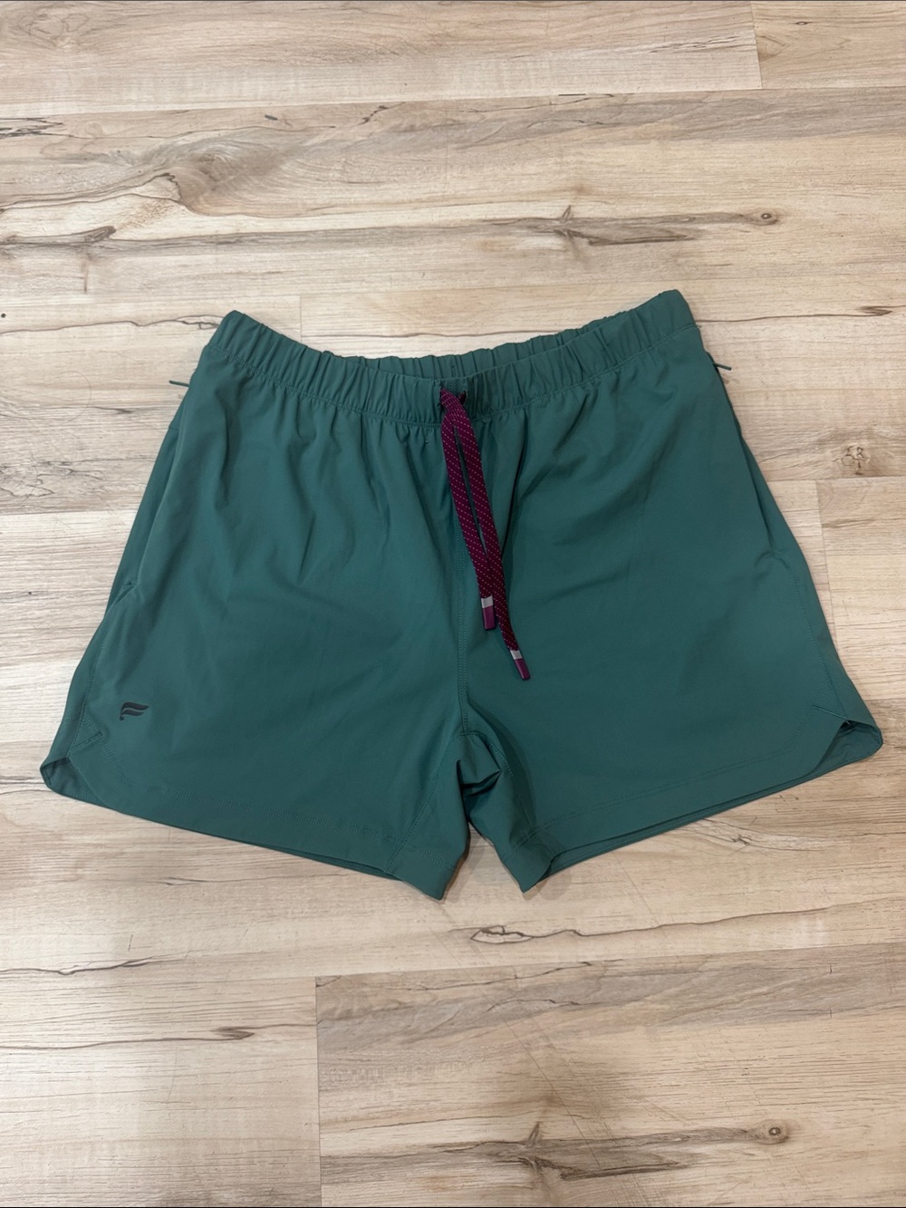 Mens Fabletics 5 inch The One Short Unlined sz. L